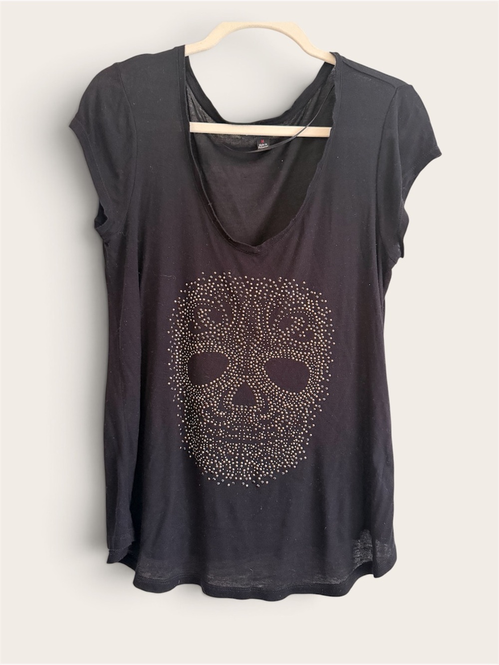 Rock & Republic Black Short-Sleeve Tee with Studded Skull
